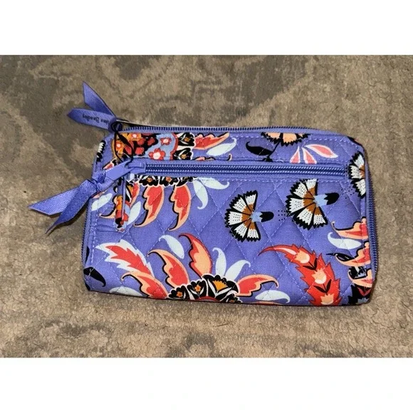 NWT Vera Bradley Iconic RFID Turnlock Wallet Mural Garden Purple Floral Womens - Picture 2 of 8